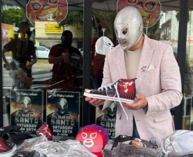 Hijo Del Santo fue víctima de la delincuencia, en aeropuerto de México