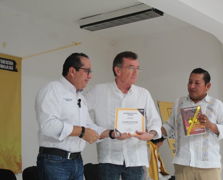 Padilla Sierra dejó el Comité Directivo Municipal del PRD de Ciudad del Carmen