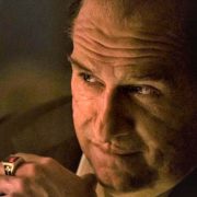 La serie del Pingüino será clasificación R