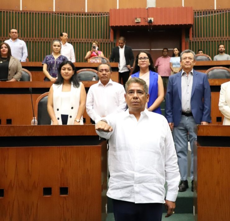 Zipacná Jesús Torres Ojeda asumió el cargo como nuevo fiscal de Guerrero