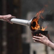 La antorcha olímpica ha sido encendida