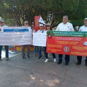 La UNTyPP exigen respeto a sus derechos laborales a Pemex