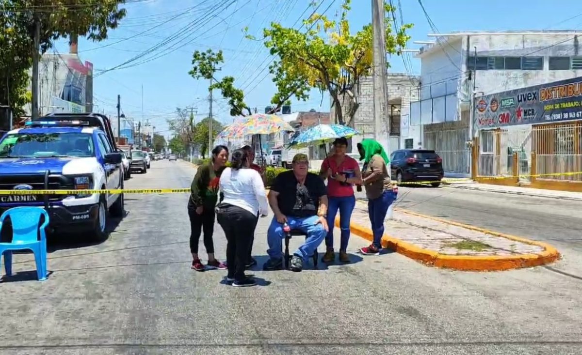 Tres días sin luz llevan los vecinos de la colonia Pérez Martínez