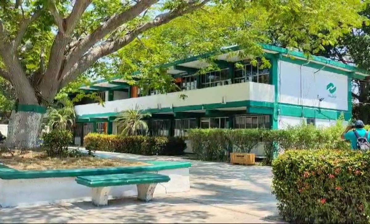 Paralizadas las labores en el Conalep desde hace tres días