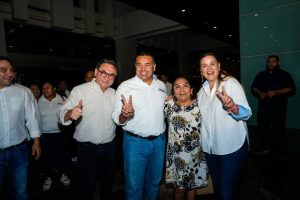 La candidata a Alcaldesa Cecilia Patrón, afirmó ante 4 mil 500 docentes, que los maestros son el motor del progreso de Mérida.