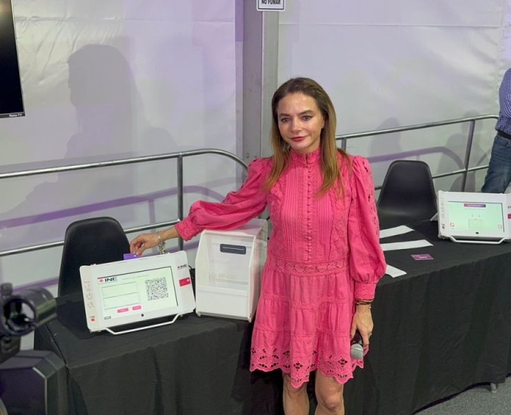 INE Prepara Credencial Electrónica y Avanza Hacia el Voto Digital a Futuro