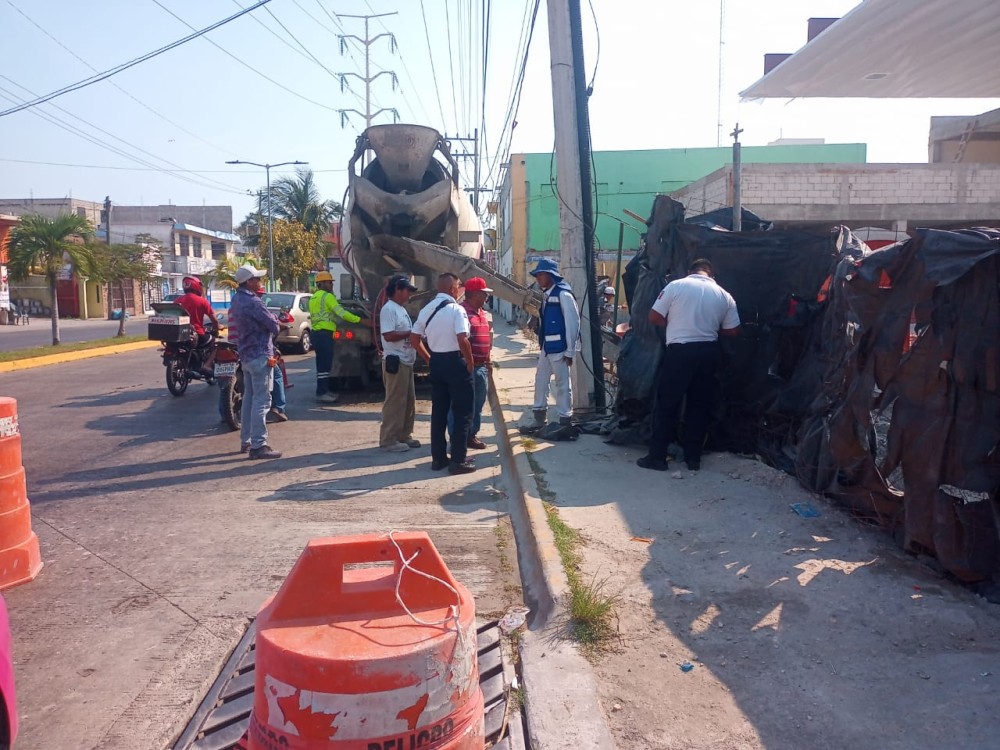 Movilización policiaca en construcción de nueva gasolinera