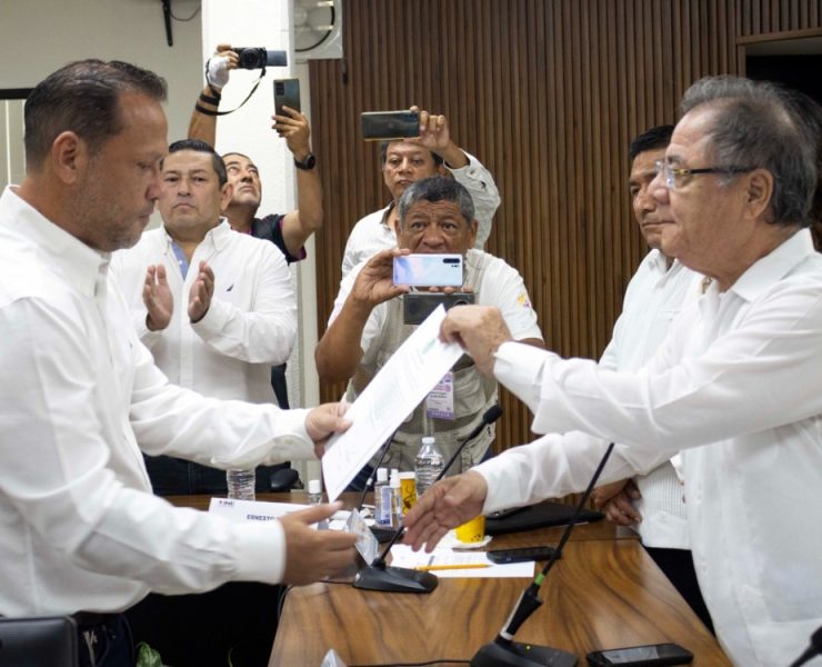 Barreda Pavón no debió recibir constancia para el Senado