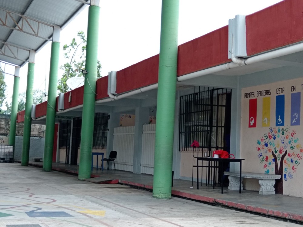 Escuela primaria Pacheco Blanco sin energía eléctrica