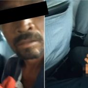 Captan a sujeto acosando y tocándose en un transporte público en Tabasco