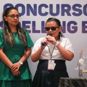 Destaca estudiante de Muna con discapacidad visual en competencias estatales