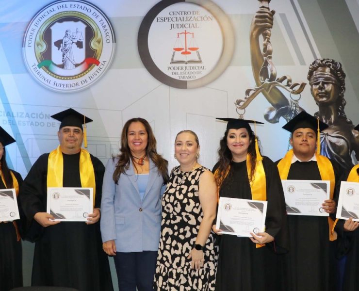 Egresan 26 nuevos especialistas en Derecho de la Escuela Judicial