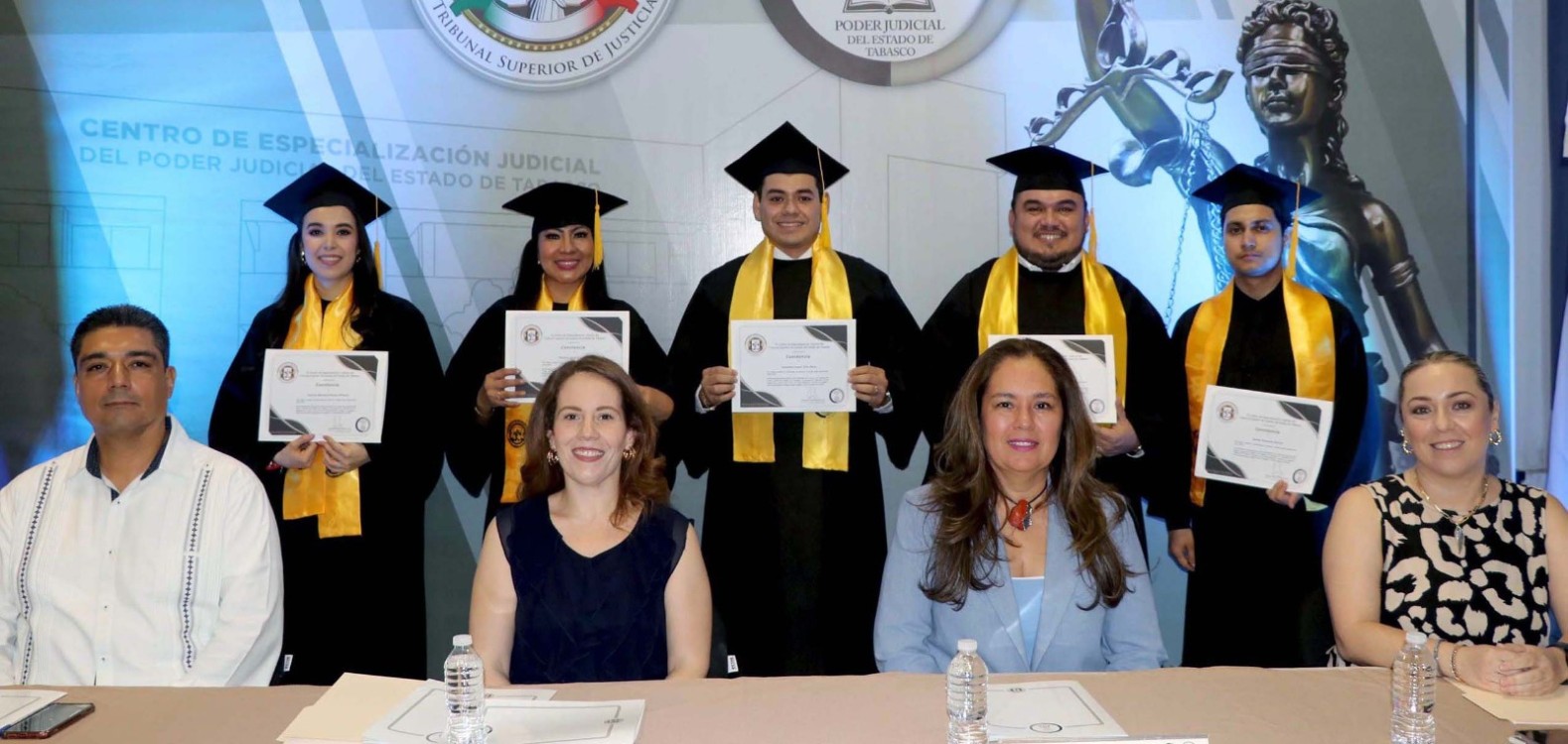 Egresan 26 nuevos especialistas en Derecho Judicial