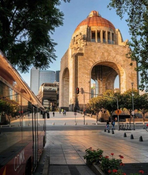 El Monumento a la Revolución