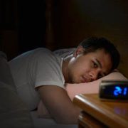 Dormir después de la 1 te deprime