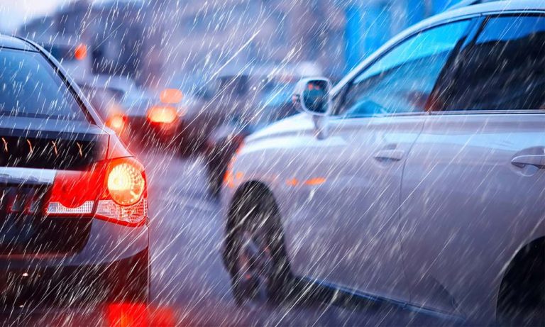 ¿Como puedo proteger mi auto de la lluvia?