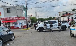 Diversas instituciones de seguridad, capturan a dos ``Tóxicos´´ en Yucatán, luego de un operativo antinarcóticos, donde participó la FGR.