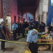 Se cae el techo de ex-portales de granos calle 54-A del Centro de Mérida