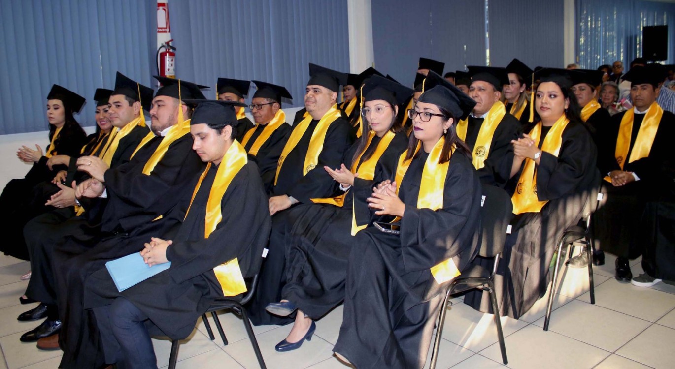 suman 87 los especialistas los cuales concluyeron un doctorado, maestría, especialidad o diplomado