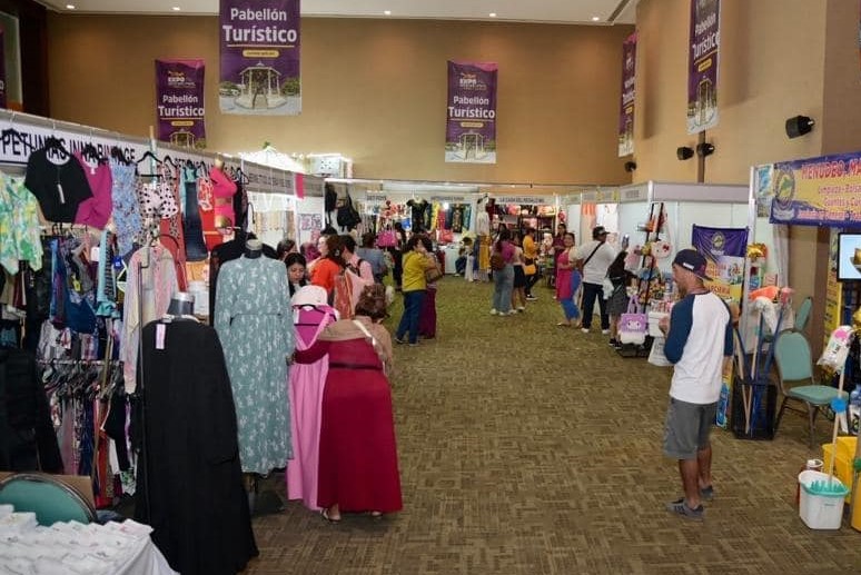 Expo Turística Artesanal en la Feria de Julio