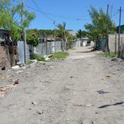 Predios en zonas irregulares incumplen con las normas para viviendas