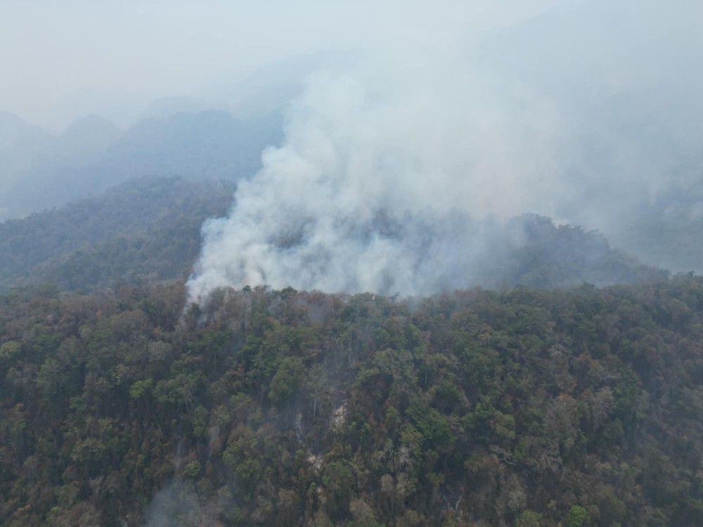 Incendio en el cerro de Agua Blanca, Tacotalpa.