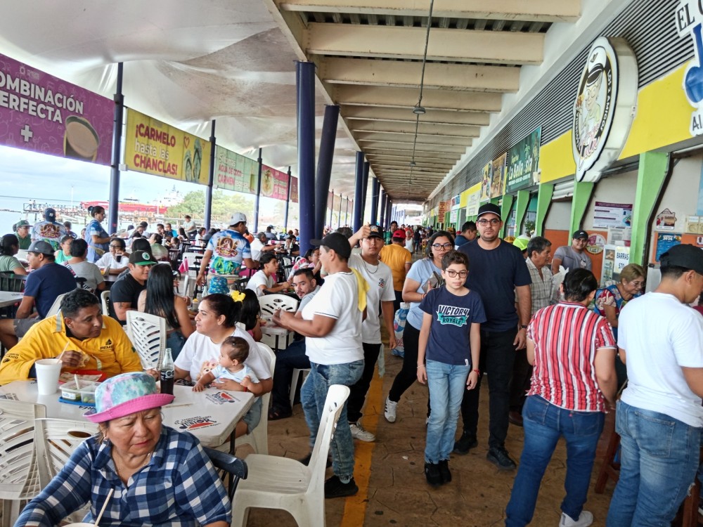 Mantenimiento al mercado AFA para recibir a visitantes