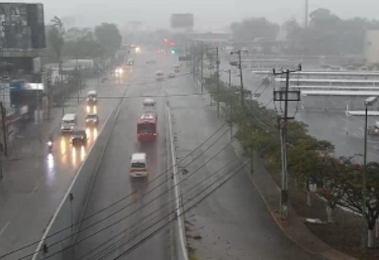 Prevén tres días de lluvias en Tabasco por bandas nubosas de Beryl