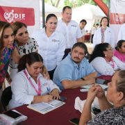 Mara Lezama Refuerza Bienestar Social y Jurídico en la Sm. 94 de Cancún