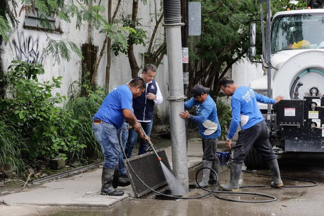 Ruz Castro supervisó las acciones en Mérida tras paso Beryl