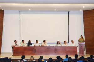 Los ganadores de primer lugar fueron Álvaro Josué Burgos Ruiz, del Centro Estudios de las Américas (CELA), y Juan Andrés Ávila Flores y Unai Faber Periañez, ambos de la Preparatoria Dos de la Universidad Autónoma de Yucatán (UADY).