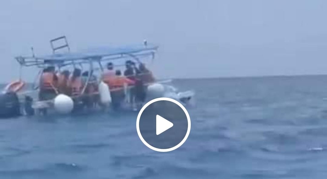 Por poco termina en tragedia, choque de dos lanchas turísticas en Cozumel