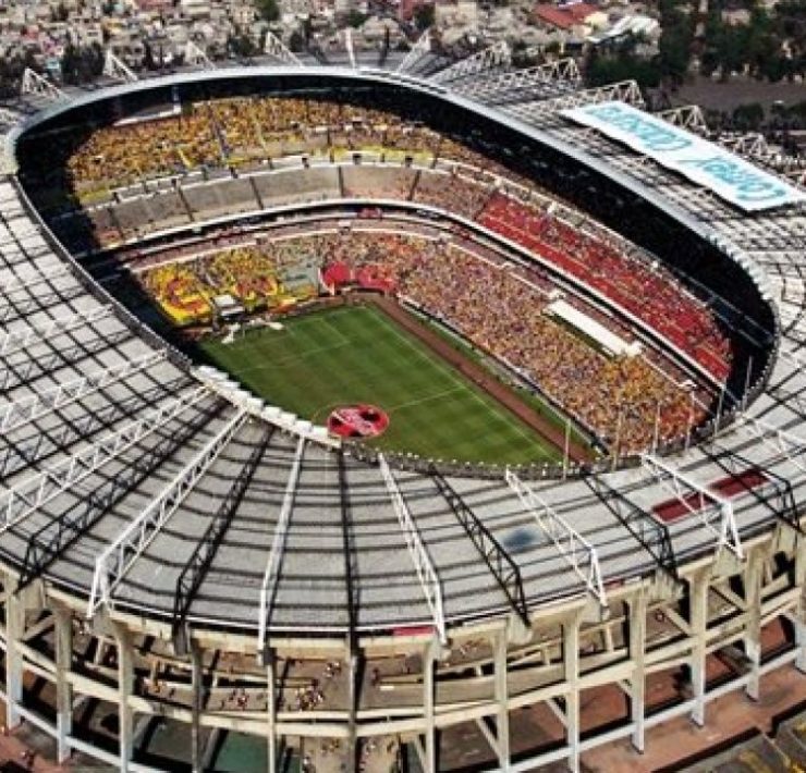 El Monumental Estadio Azteca.