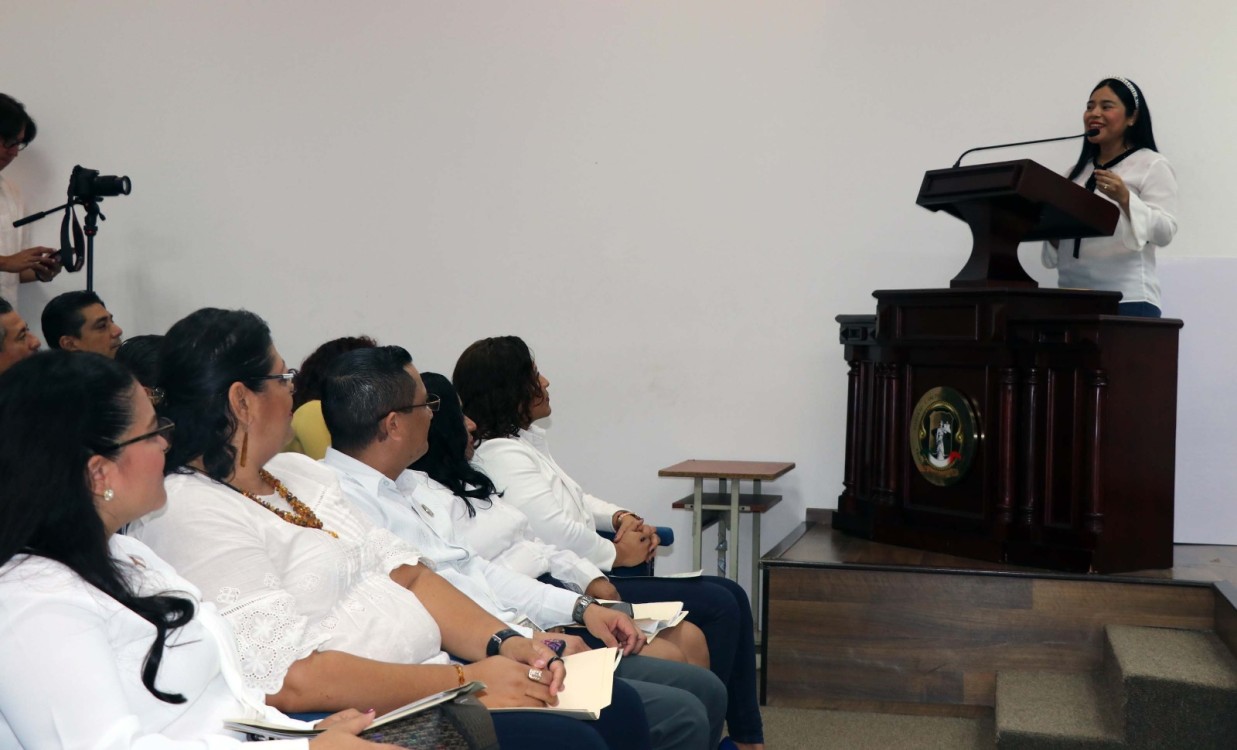 Entregan premios a ganadores de V Concurso de Ensayo Jurídico