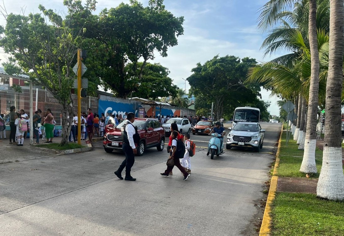 Más de 45 mil alumnos inician nuevo ciclo escolar