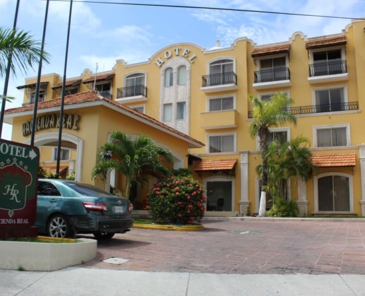 Deuda de Pemex a empresas salpica a hoteleros