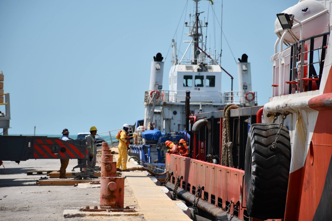 Presidente del CCE desconoce del tema petrolero