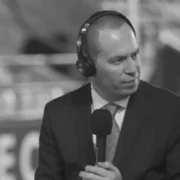 A lo largo de su carrera, Marín fue mucho más que un narrador. Fue confidente de los jugadores y protagonistas de la cancha, consolidando su imagen como un profesional con acceso único al interior del fútbol.