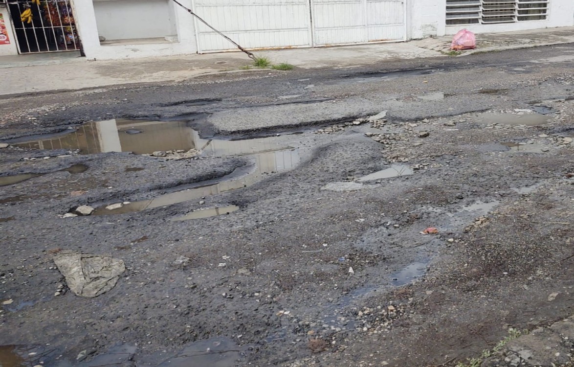 Lamentable las condiciones de la carretera de Atasta