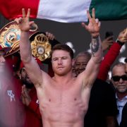 En la batalla entre México vs Puerto Rico, Canelo Álvarez retuvo sus títulos ante el pugilista boricua, Edgar Berlanga.
