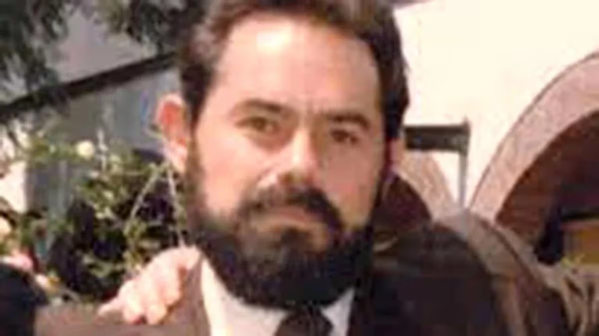 Científico mexicano descubre inteligencia militar