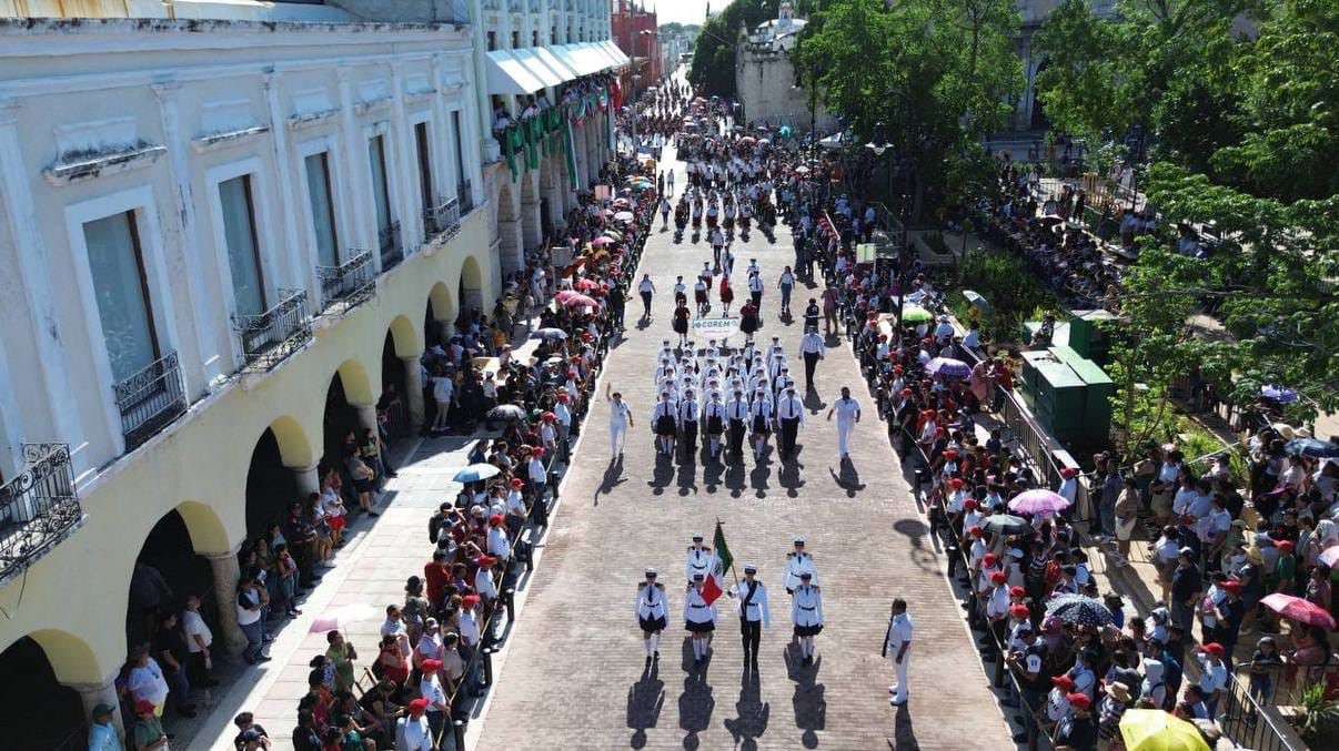 Desfile del 16 de Septiembre: Familias Yucatecas muestran patriotismo