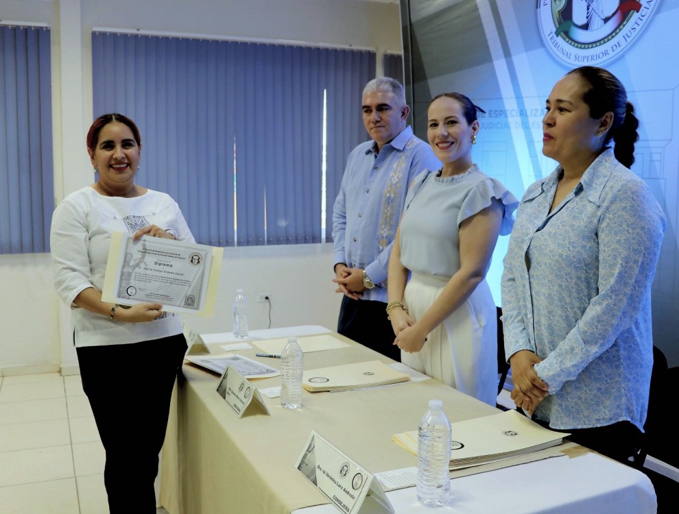 El diplomado concluyó en septiembre con un total de 120 horas de capacitación.