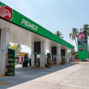 PEMEX eleva 20% producción de gasolinas en agosto