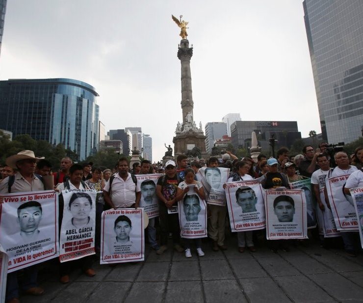 Marcha en CDMX por los normalistas: Hora y calles afectadas