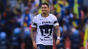 Nico Castillo llegó a Pumas en el Clausura 2017, En el 2019, llegó al América procedente del Benfica de Portugal.