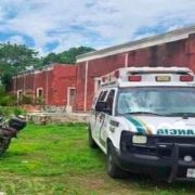 Niño motuleño sufre quemaduras, jaló una cubeta con agua caliente