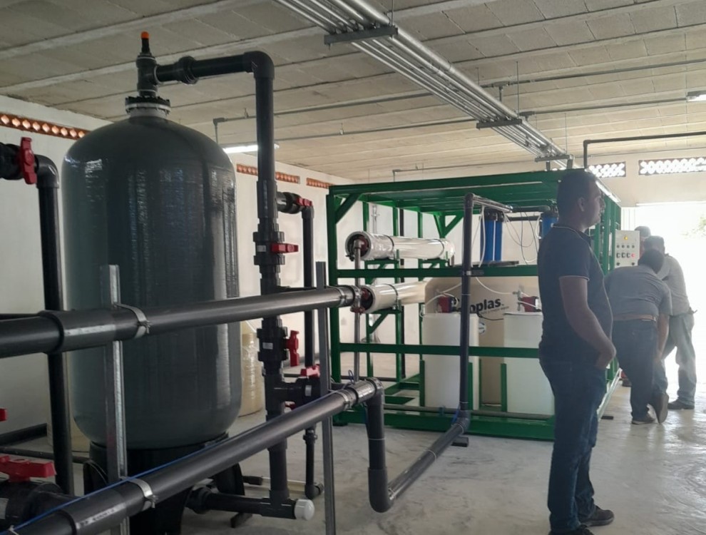 Amenazan atastecos con manifestarse en la planta desaladora de agua