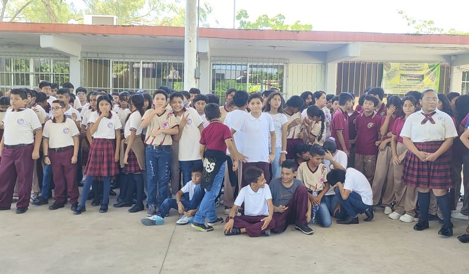 Desciende matrícula de estudiantes en escuelas de la zona Centro