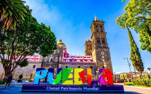 El estado de Puebla está incluido en la lista roja del gobierno de los Estados Unidos Mexicanos.